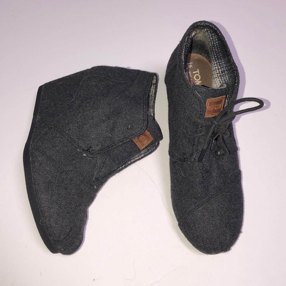 Toms Wedges